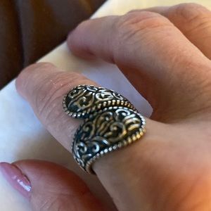Sterling Silver bypass ring SIZE 7 Has markings in ring